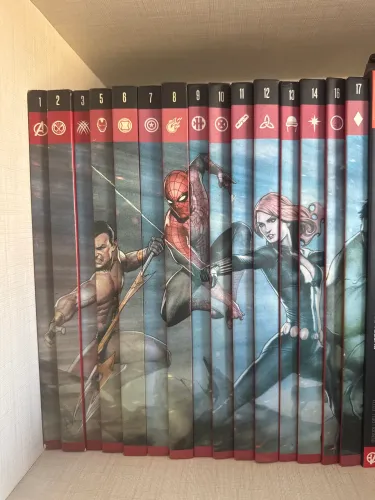 HQS MARVEL SALVAT CAPA VERMELHA