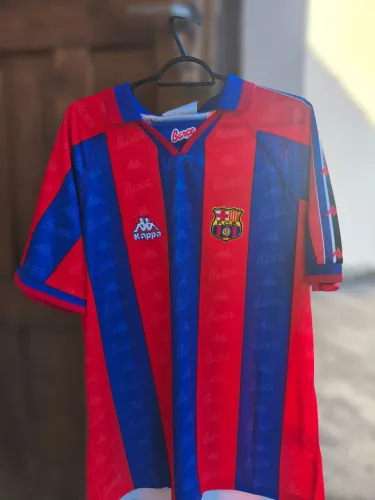 Camisa Retrô Barcelona Ronaldo 96/97