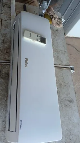 PHILCO INVERTER 12.000 BTUs completa gelando perfeitamente COM INSTALAÇÃO INCLUSA.