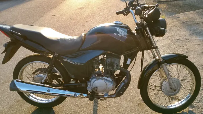 Fan 125 ES partida elétrica