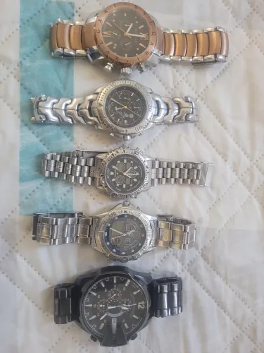 VENDO RELOGIOS PELA MELHOR OFERTA