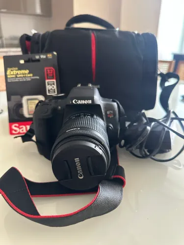 Câmera Canon T6I