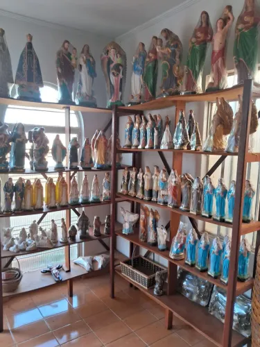 Vende-se loja completa de artigos religiosos