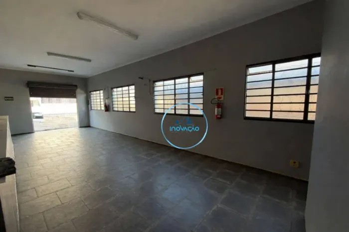 (COML-174) Salão para alugar, 142 m² por R$ 3.132/mês - Santa Cruz - São Pedro/SP