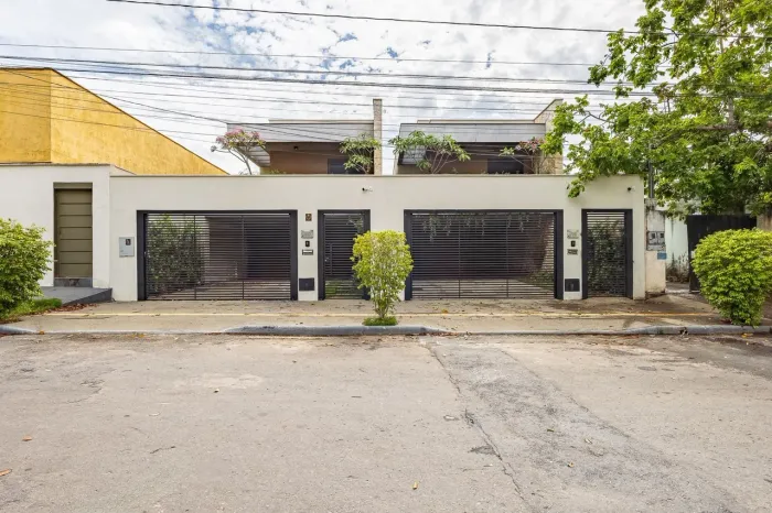 Sobrado à venda no Jardim Atlântico com 3 suítes e 210 m²