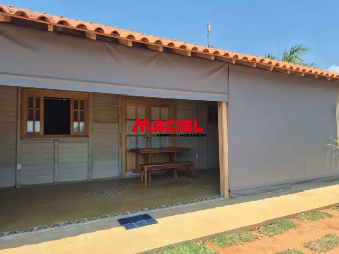 Chacara entre Conceição dos Ouros e Paraisopolis, para residencia ou paa lazer, vista para