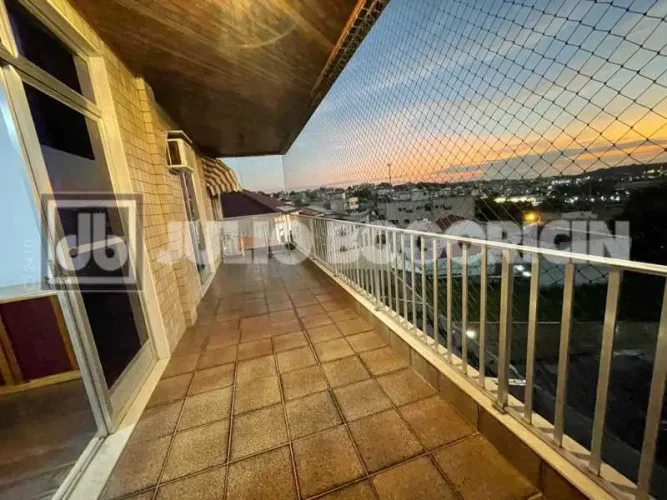 Apartamento : Padrão / Residencial / Jardim Carioca