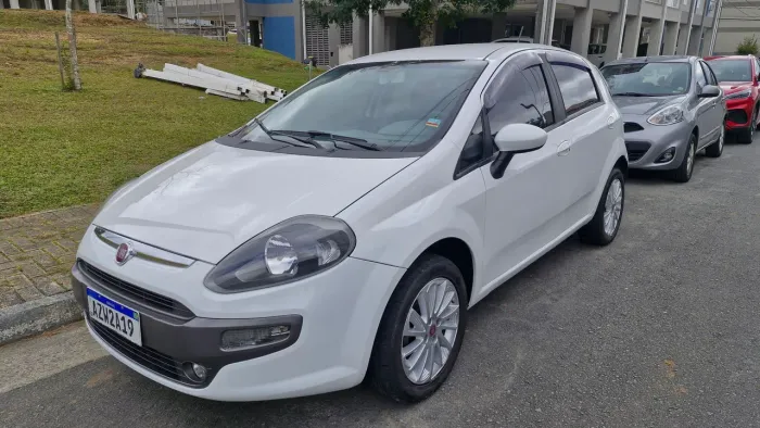 Fiat Punto Essence 1.6 Flex 16V 5P 2016
