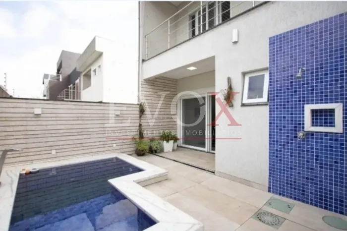 Casa em condomínio de luxo em Sarandi, Porto Alegre-RS: 3 quartos, 3 suítes, 2 salas, 4 ba