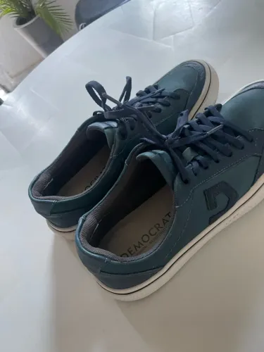 Tênis democrata