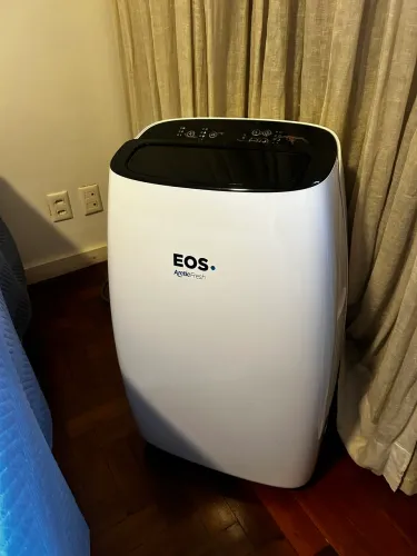 Ar-Condicionado Portátil 12000 BTUs EOS Slim Só Frio EAP12F