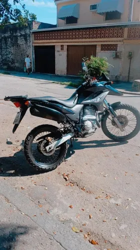 Moto impecável transferência no ato