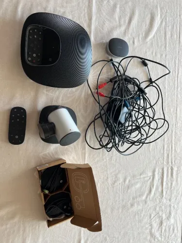 Logitech Group + 2 Microfones