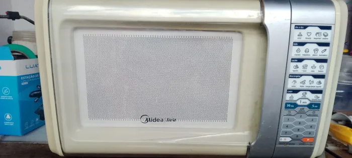 Microondas Midea 28 lrs