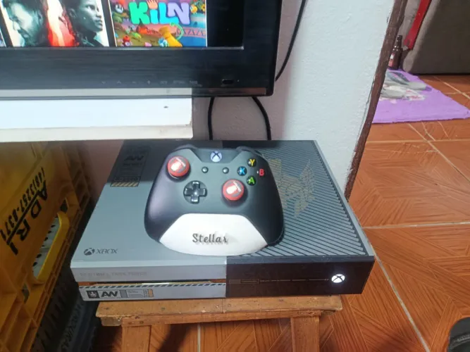 Vendo ou troco Xbox one edição limitada call of duty