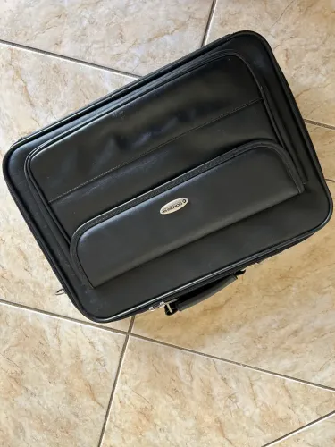 Bolsa de Notebook em Couro- Ótimo estado