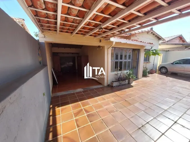 Casa térrea à venda ou locação 141m² com 3 quartos 2 suítes 4 vagas em Campinas no Jardim