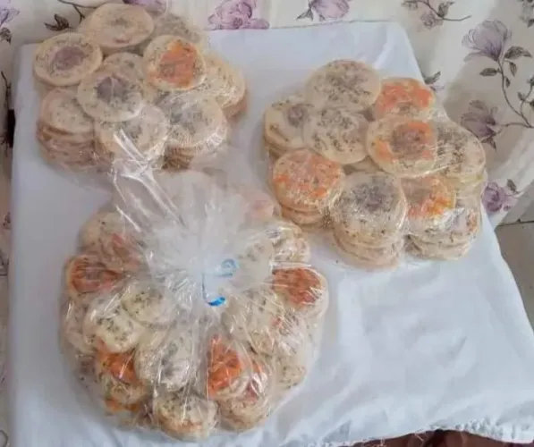 PROMOÇÃO MINI PIZZAS 10CM, PIZZA DE QUALIDADE, MASSA MACIA, SABOROSA. TEMOS REFERÊNCIAS. 