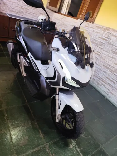 ADV 150