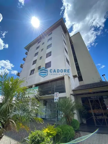 APARTAMENTO COM TRÊS DORMITÓRIOS NO RIO BRANCO