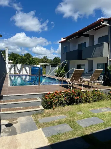 Village com 8 apartamentos independentes no Lot. Barramares