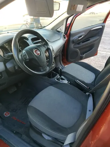 Fiat Punto Essence 1.6 Flex 16V 5P 2015