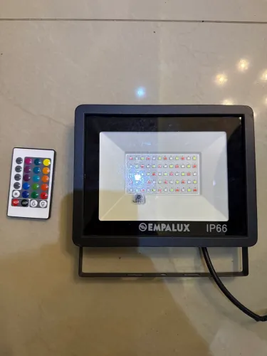 Refletor Empalux 50w led colorido com controle