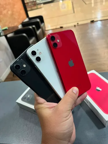 iPhone 11 com garantia e custo benéfico - levo até você