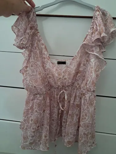Blusas e borys mas maiô da marca fio a fio