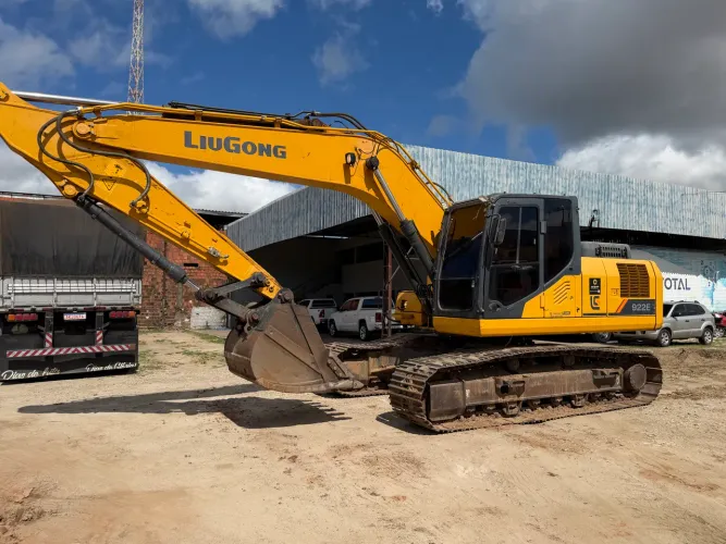 ESCAVADEIRA LIUGONG 922E - PRONTA PARA TRABALHAR