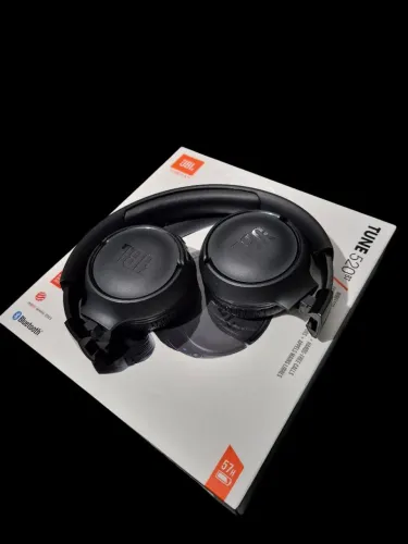 JBL Tune 520BT