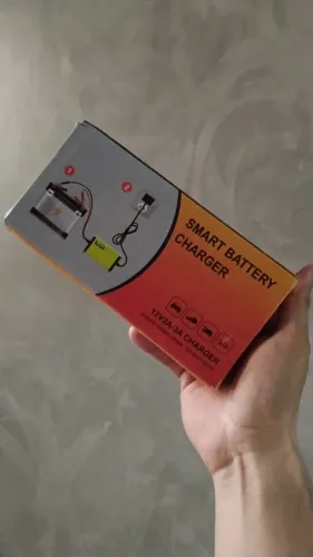 Carregador de Bateria de Moto/Carro 12V 2A - Novo