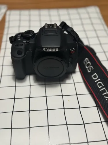 Canon T5i