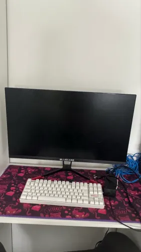 Monitor 144hz full HD junto com teclado redragon (preco negociável)