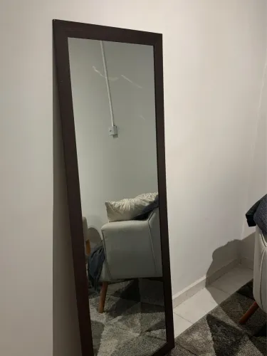 Espelho com borda em MDF