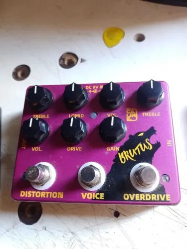 Pedal Overdrive/Distortion Caline Brutus analiso trocas
