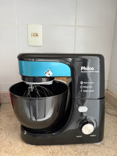 : Batedeira Planetária Philco PHP500 Turbo 700W - Preta