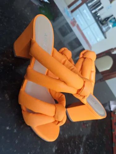 Sapato Arezzo laranja