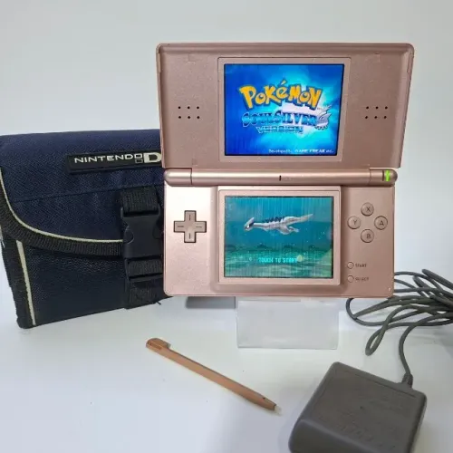 Nintendo DS Lite rosa com r4 com muitos jogos