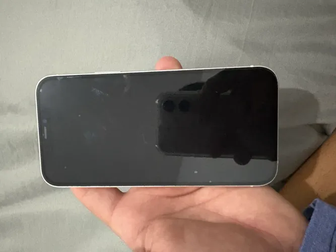 iPhone 12