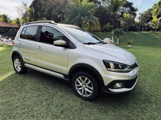 Volkswagen Crossfox 1.6 T. Flex 16V 5P 2015