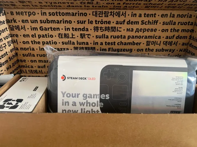 STEAM DECK OLED LACRADO, com garantia.