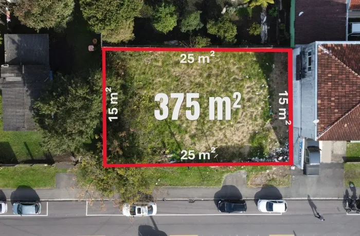 Terreno com 372,50m². Boqueirão.