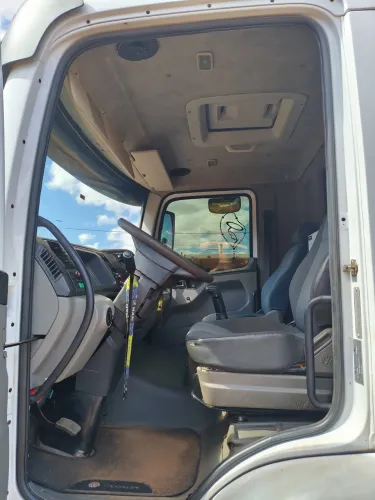 VENDO CAMINHÃO PLATAFORMA