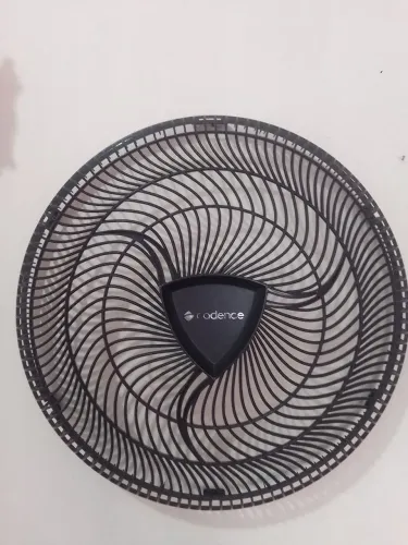 Vendo essa grade 40c parte da frente inteirinha do ventilador cadence só buscar 