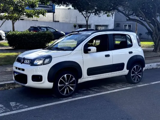 Fiat Uno WAY Celeb. 1.0 EVO Fire Flex 8V 5P 2015