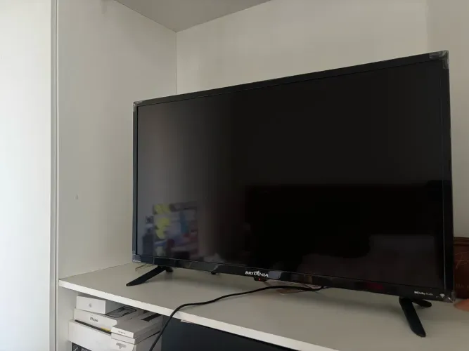 Smart tv britânia 32°