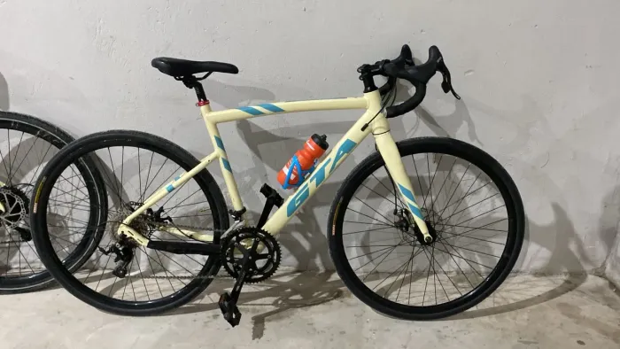 Quadro Gravel GTA across 