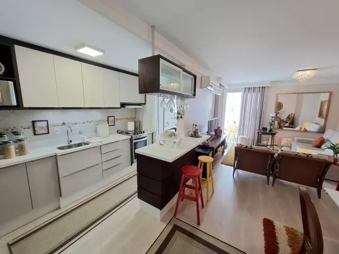 Imóvel para venda possui 90 metros quadrados com 2 quartos em Canasvieiras - Florianópolis