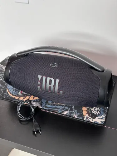 JBL boombox 3